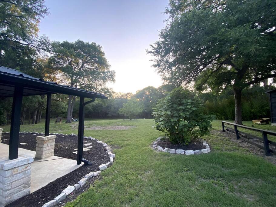 Relaxing Alpaca Ranch Mins From Downtown Wimberley Villa Exterior foto