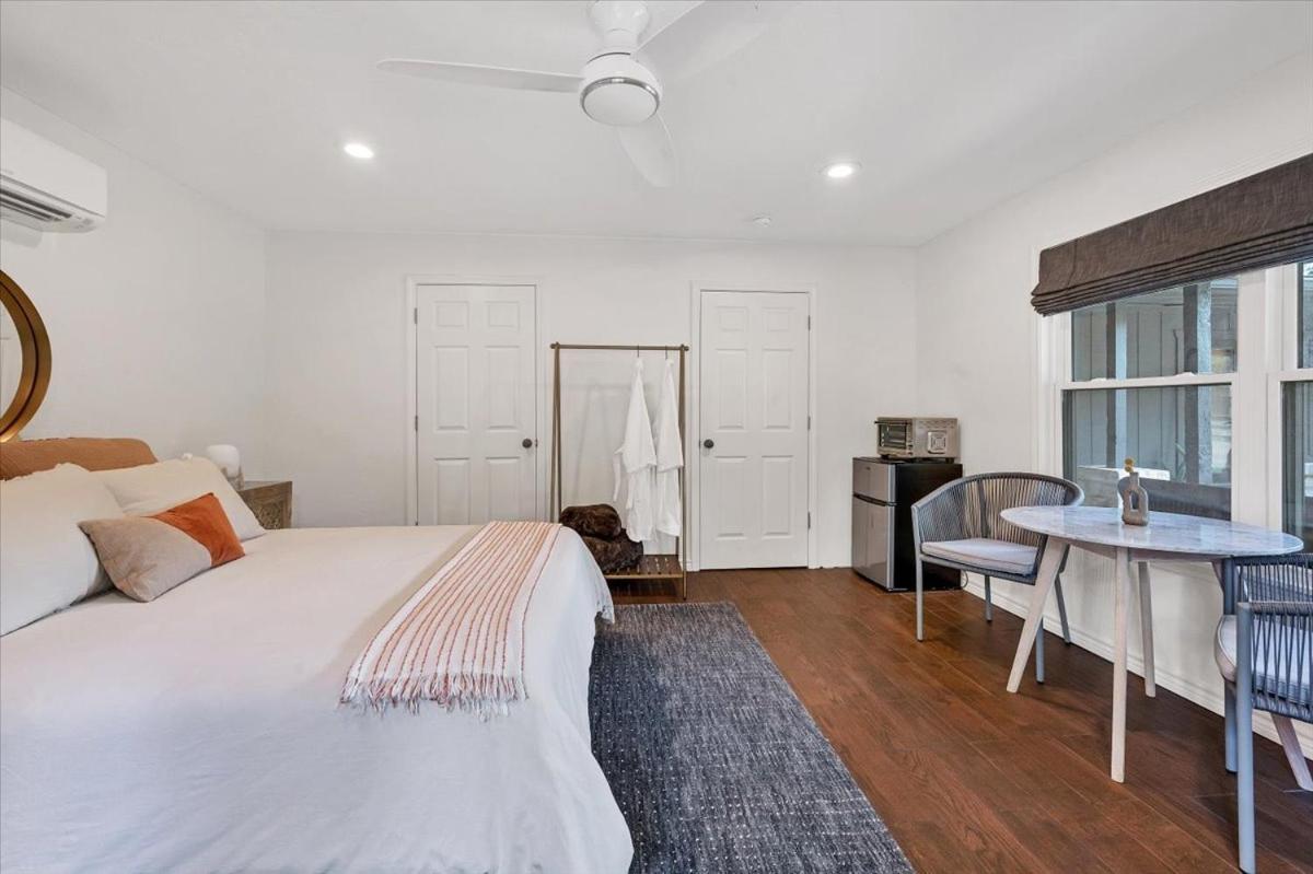 Relaxing Alpaca Ranch Mins From Downtown Wimberley Villa Exterior foto